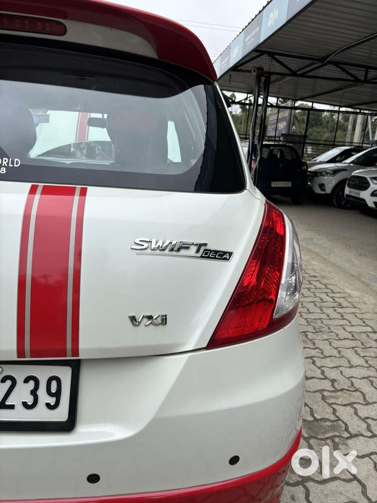 Maruti Suzuki Swift Vxi + Manual, 2017, Petrol