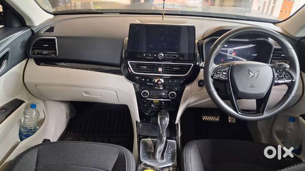 Mahindra Xuv 3xo Ax5l 1.2 Petrol At, 2024, Petrol