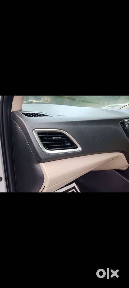 Hyundai Verna 2018 1.6 Ex Vtvt Automatic Running 38756
