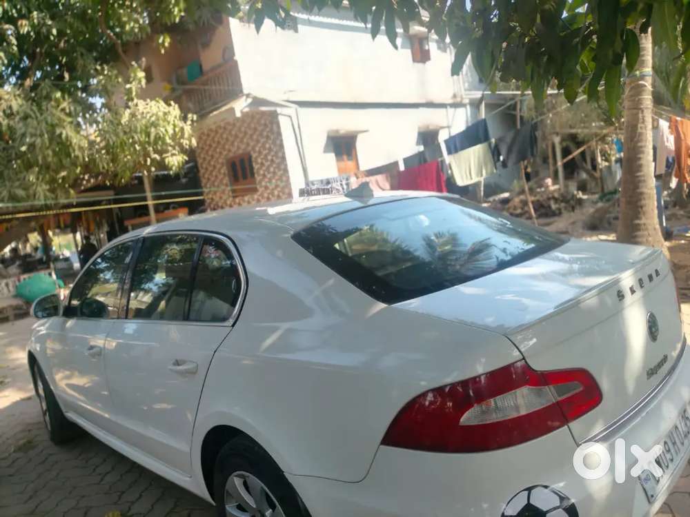 Skoda Superb 2012 Petrol Well Maintained