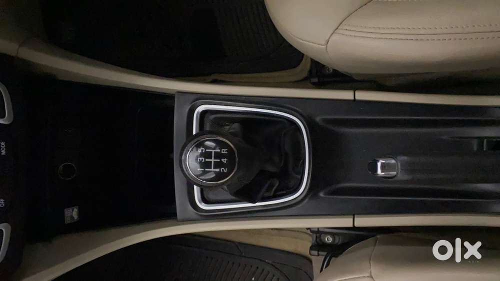 Maruti Suzuki Ciaz 1.5 Alpha Shvs Petrol, 2019, Petrol