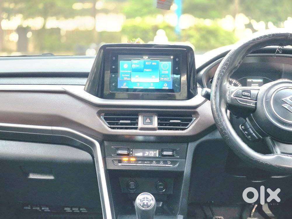 Maruti Suzuki Brezza 1.5 Zxi Cng, 2024, Cng & Hybrids