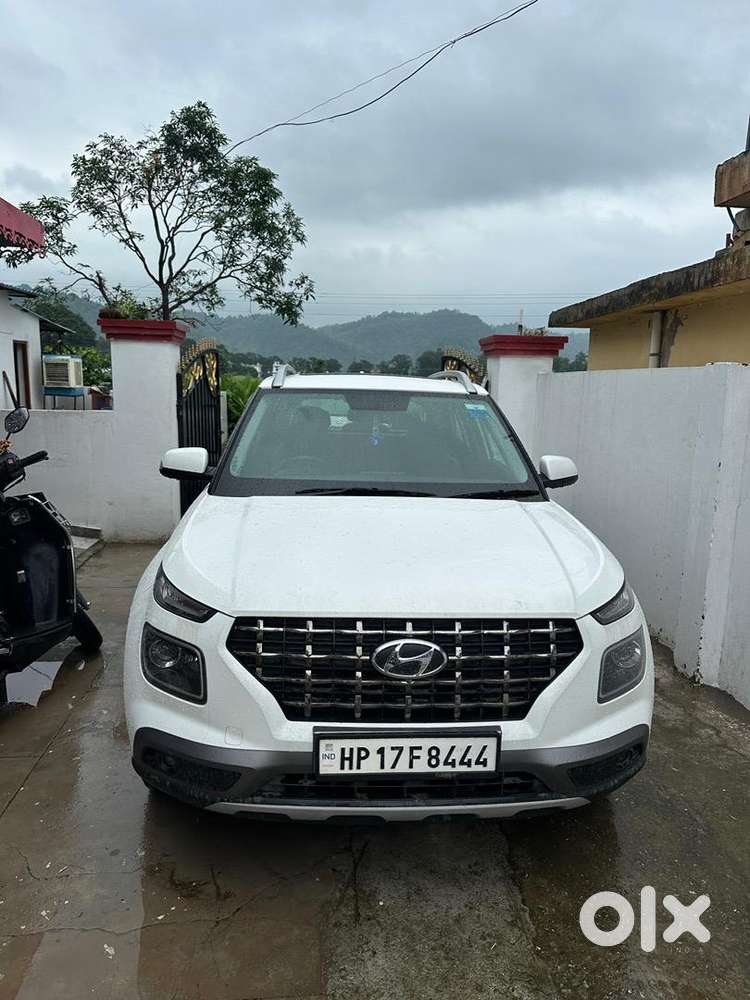 Hyundai Venue 2020 Petrol 51000 Km Driven