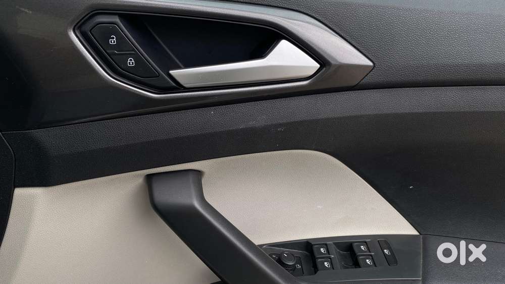 Volkswagen Taigun 1.0 Tsi Topline At, 2023, Petrol