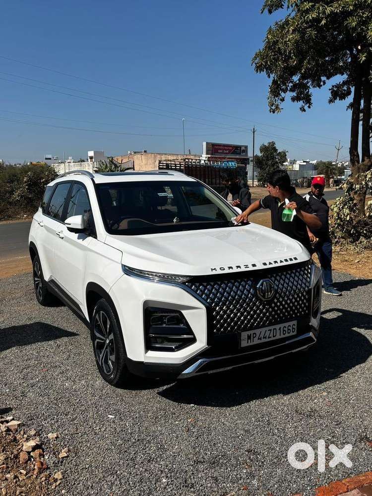 Mg Hector Plus 2024 Petrol 52000 Km Driven