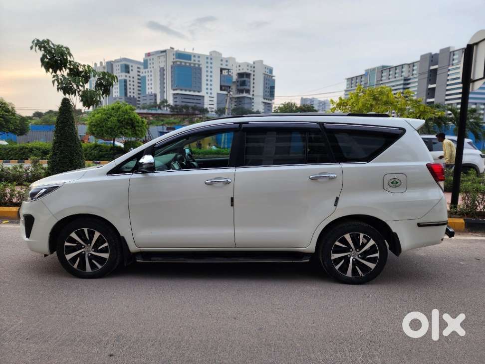 Toyota Innova Crysta [2020-ongoing] 2.4 Zx At 7 Str, 2022, Diesel