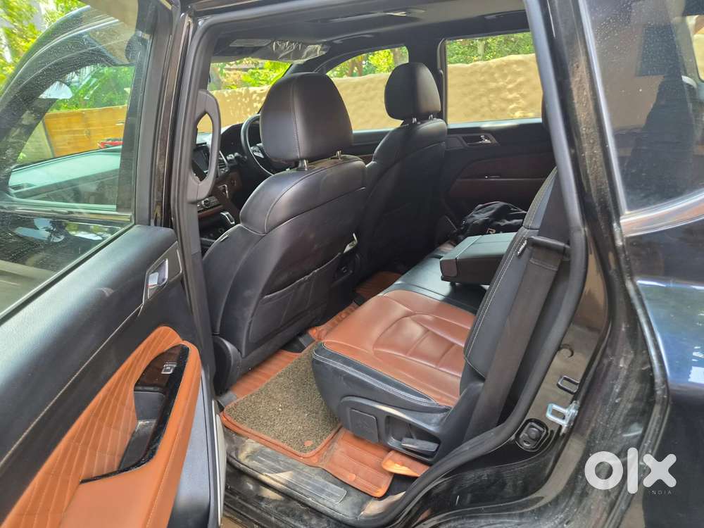 Mahindra Alturas G4, 2020, Diesel