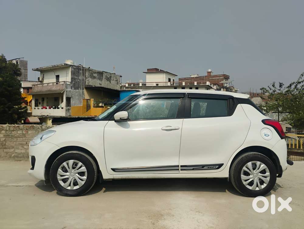 Maruti Suzuki Swift Vvt Vxi, 2021, Petrol