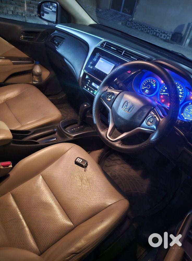 Honda City V At Sunroof, 2015, Petrol