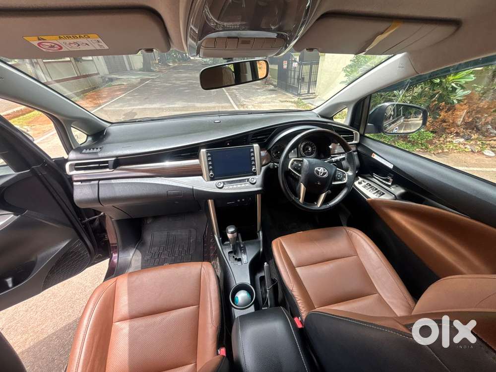 Toyota Innova Crysta 2.8z Automatic, 2022, Diesel