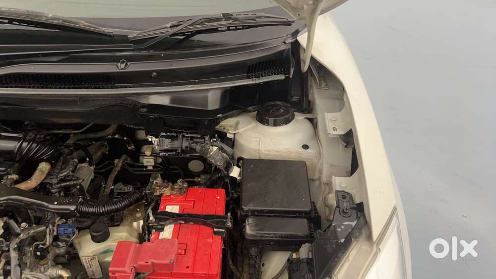 Maruti Suzuki Dzire Vxi Ags, 2022, Petrol