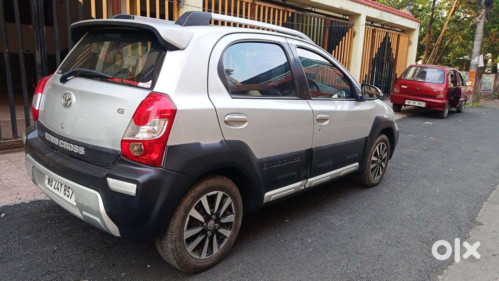 Toyota Etios Cross 1.5l V, 2015, Petrol