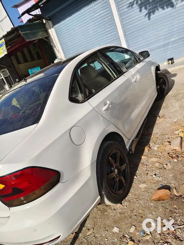 Volkswagen Vento Highline 2013