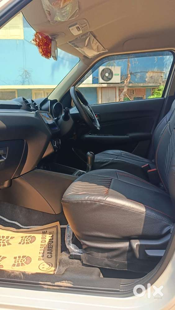 Maruti Suzuki Swift Vxi + Manual, 2023, Petrol