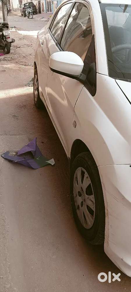 Model Town Malviya Nagar