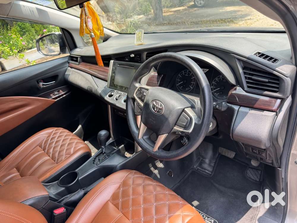 Toyota Innova Crysta 2019 Petrol Well Maintained