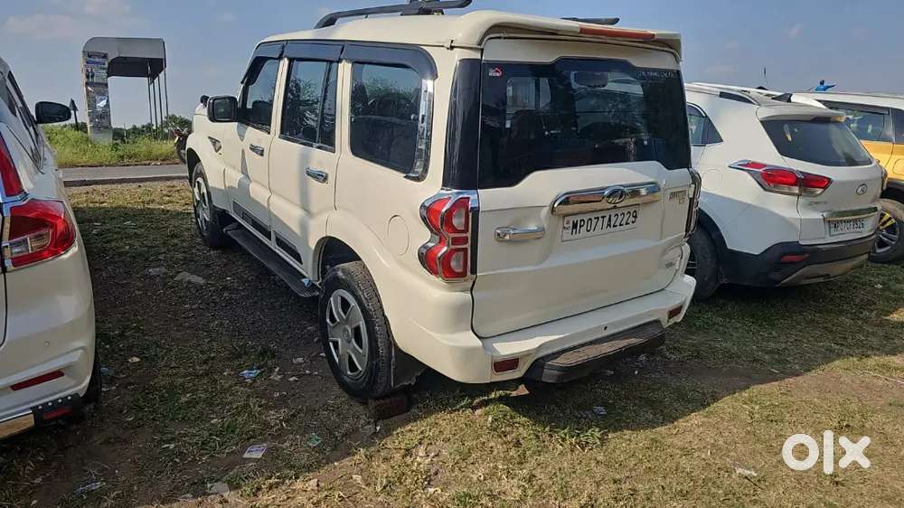 Mahindra Vision S 2020