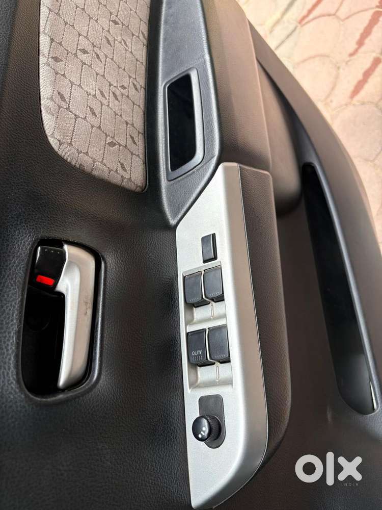 Maruti Suzuki Wagon R Vxi Minor, 2017, Petrol