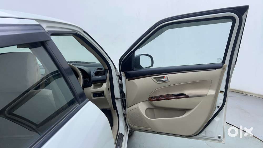 Maruti Suzuki Swift Dzire Vxi At, 2015, Petrol