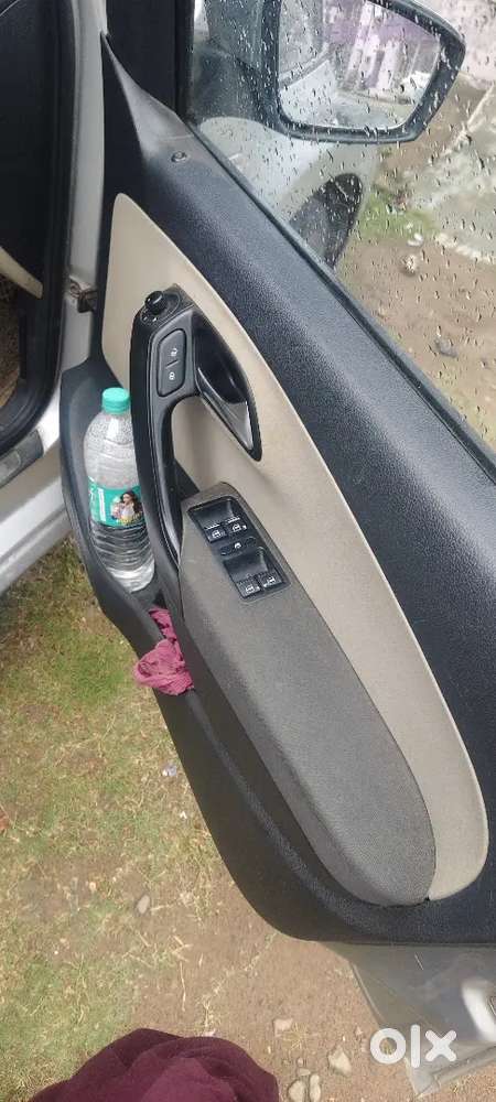 Volkswagen Polo 2012 Diesel 136000 Km Driven