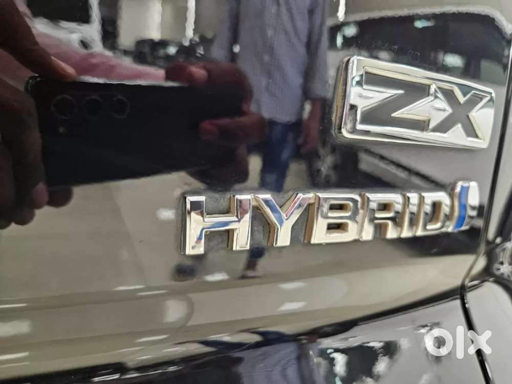 Toyota Innova Hycross 2.0 Zx (o) Hybrid 7 Str, 2024, Petrol