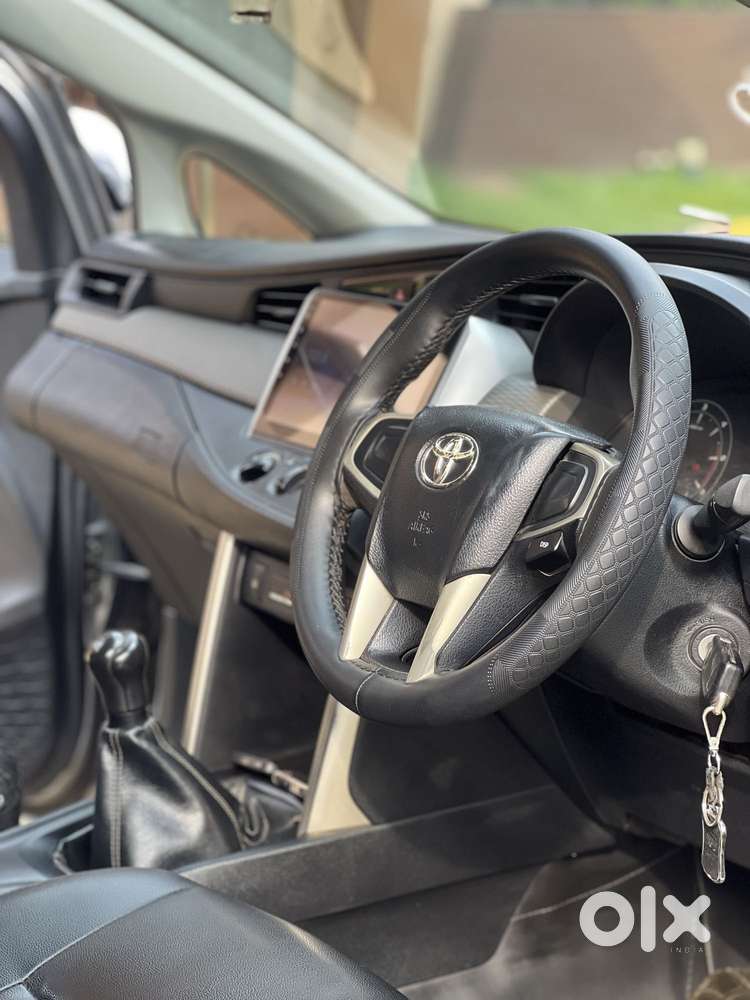 Toyota Innova Crysta 2.4 Gx Mt, 2016, Diesel