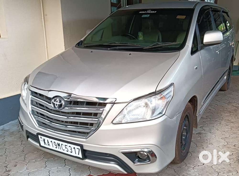 Toyota Innova 2012 Diesel 250000 Km Driven