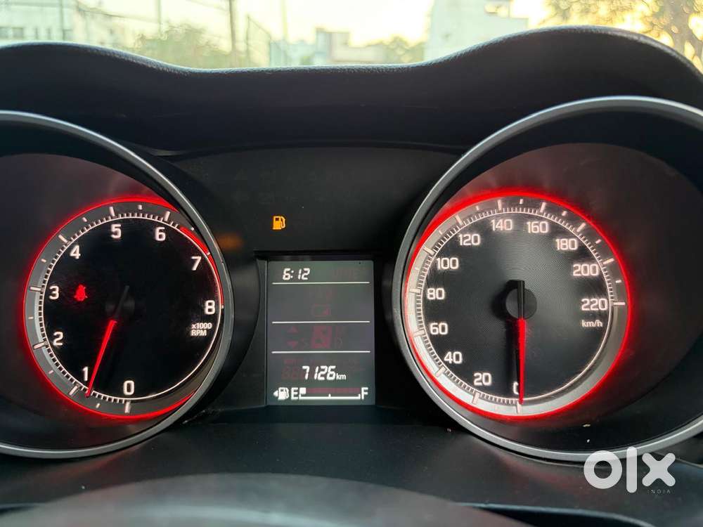 Maruti Suzuki Swift Vxi + Manual, 2023, Petrol