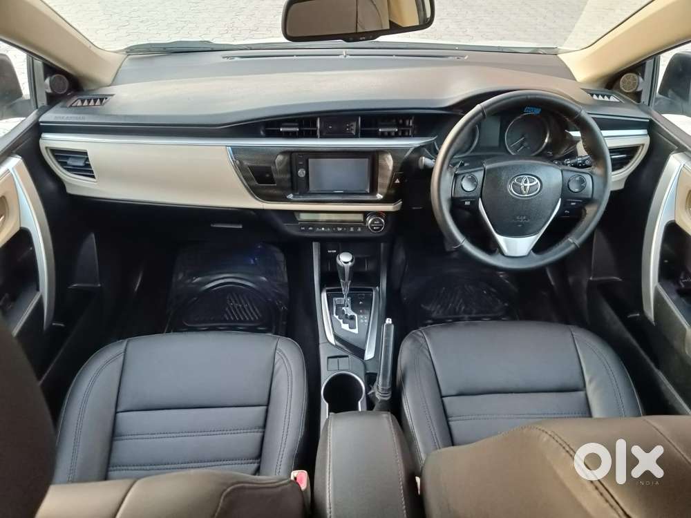 Toyota Corolla Altis G At, 2014, Petrol
