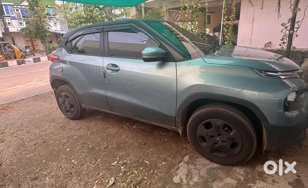 Tata Punch Petrol 2025