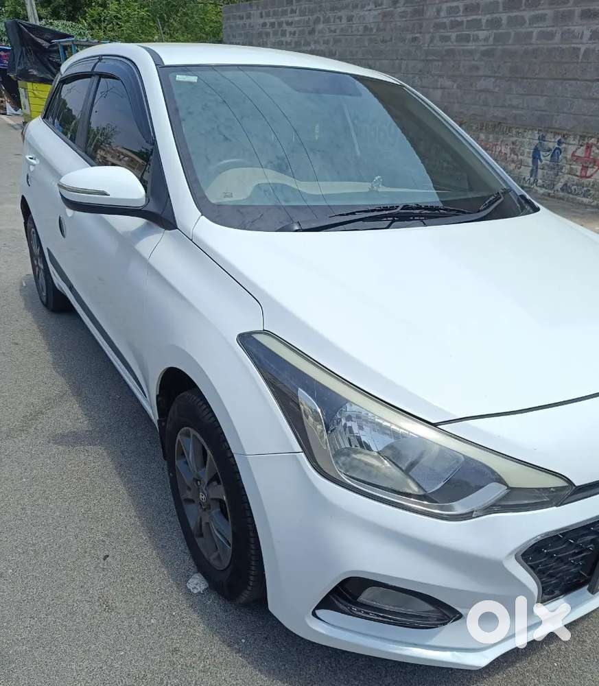 Hundai 120 Sportz Plus Vtvt
