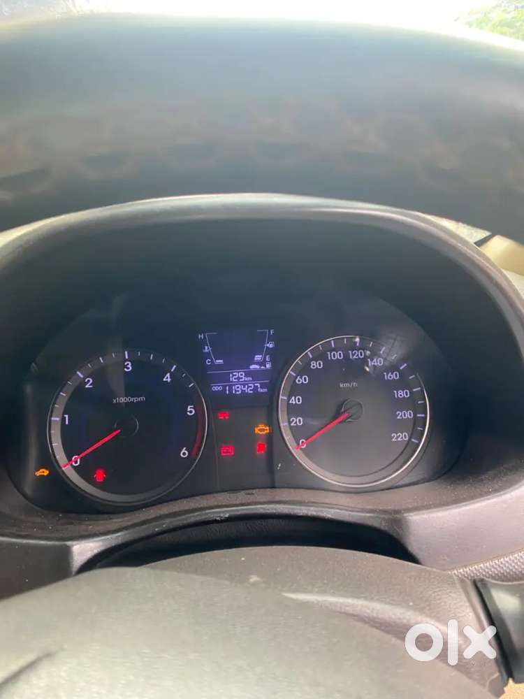 Hyundai Verna Crdi 2013 Model