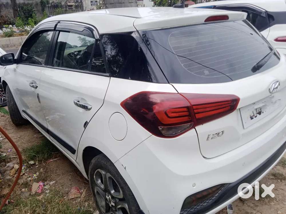 Hyundai I20 2018 Petrol 150000 Km Driven