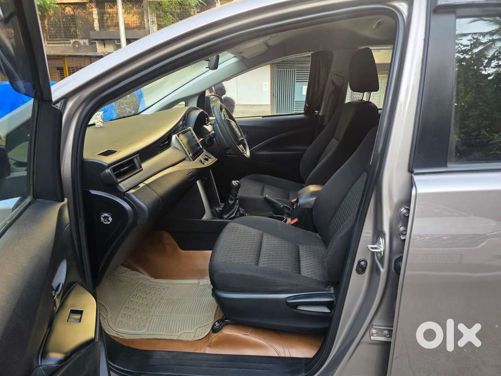 Toyota Innova Crysta 2.4 G Mt 8s, 2022, Diesel