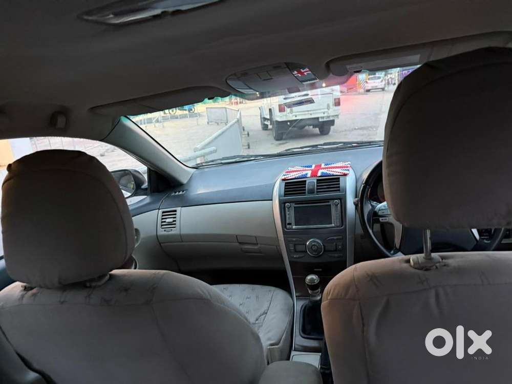 Toyota Car 2nd Owner 2011
