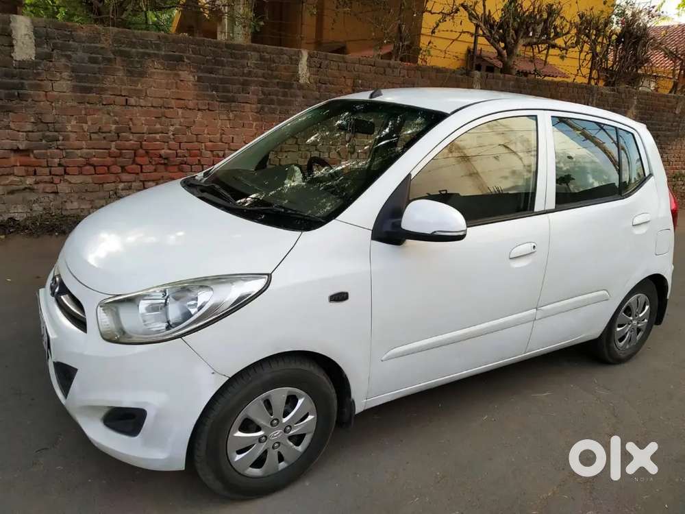 Hyundai I10 1.2 Top Model Automatic 2011 Petrol / Cng  Well Maintained