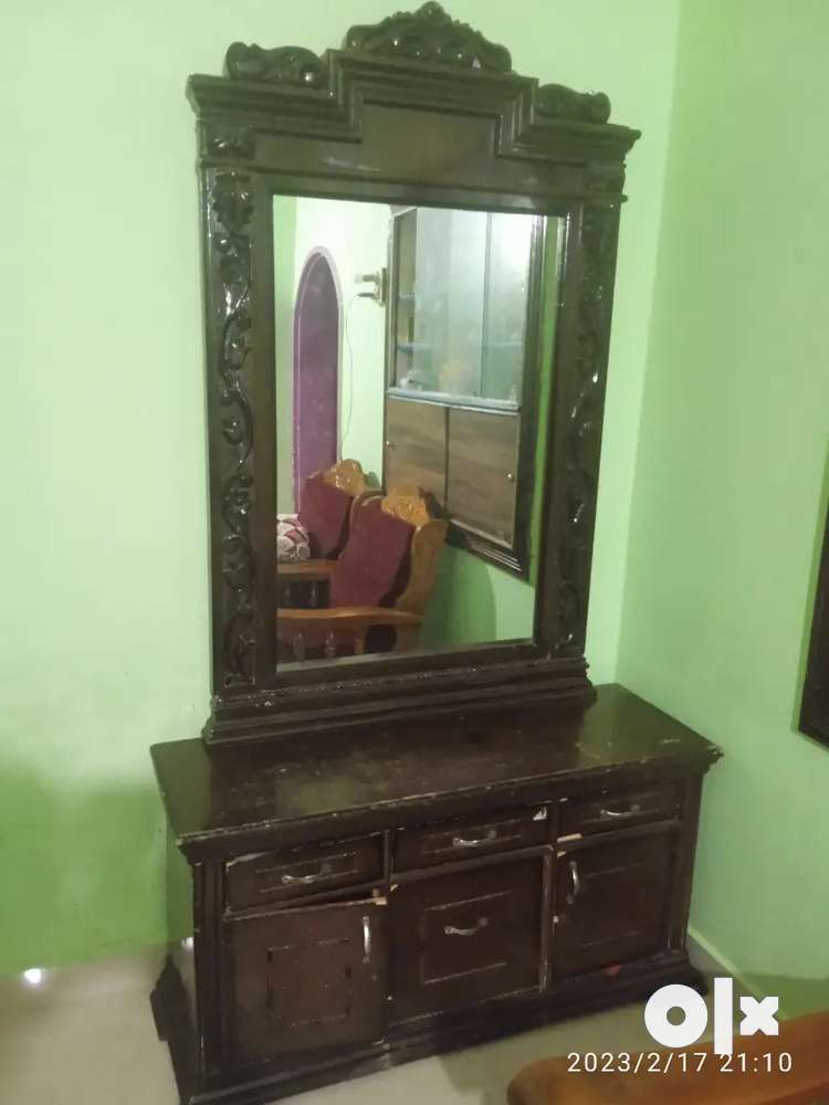 Dressing table very good condition Home Decor Garden 1721477373