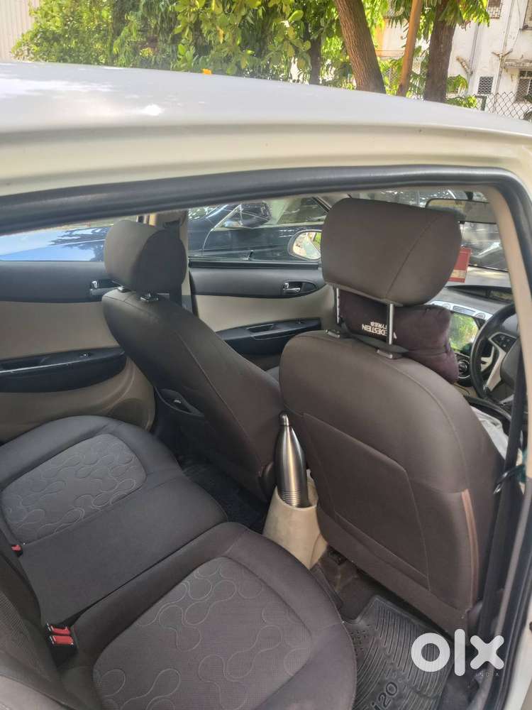 Hyundai I20 2011 Cng & Petrol Good Condition