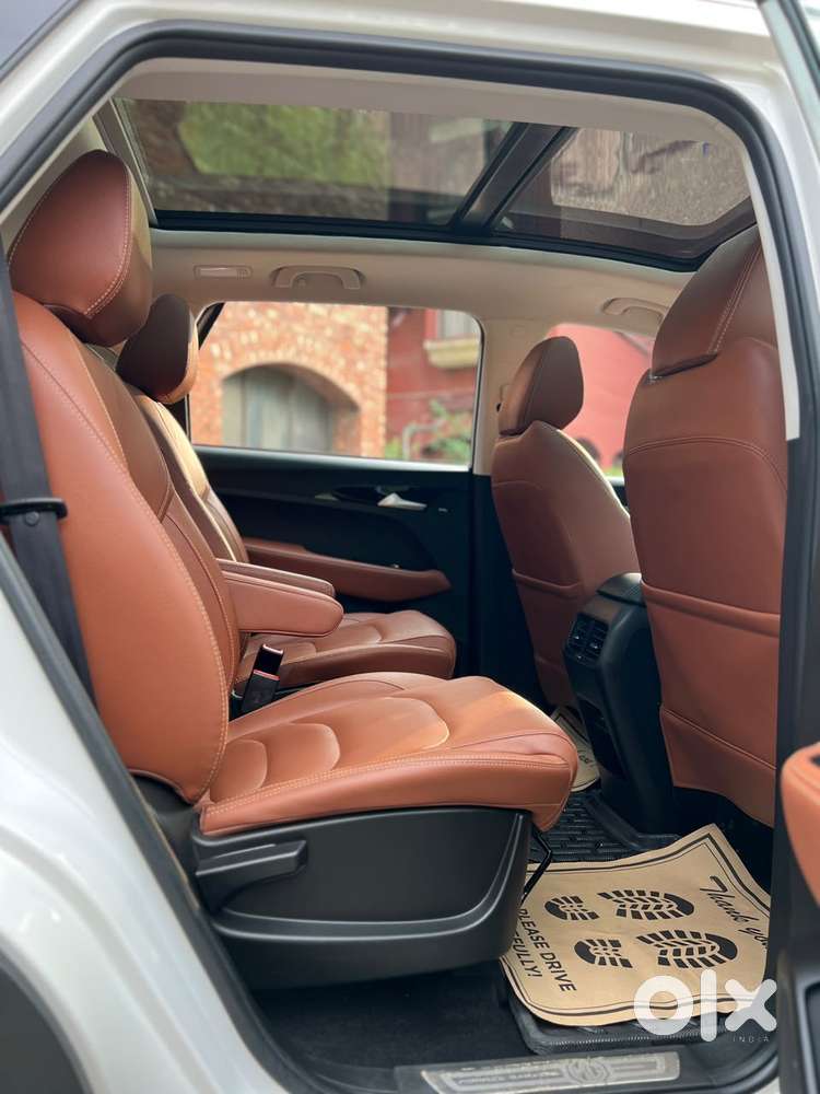 Mg Hector Plus Sharp Cvt, 2022, Petrol