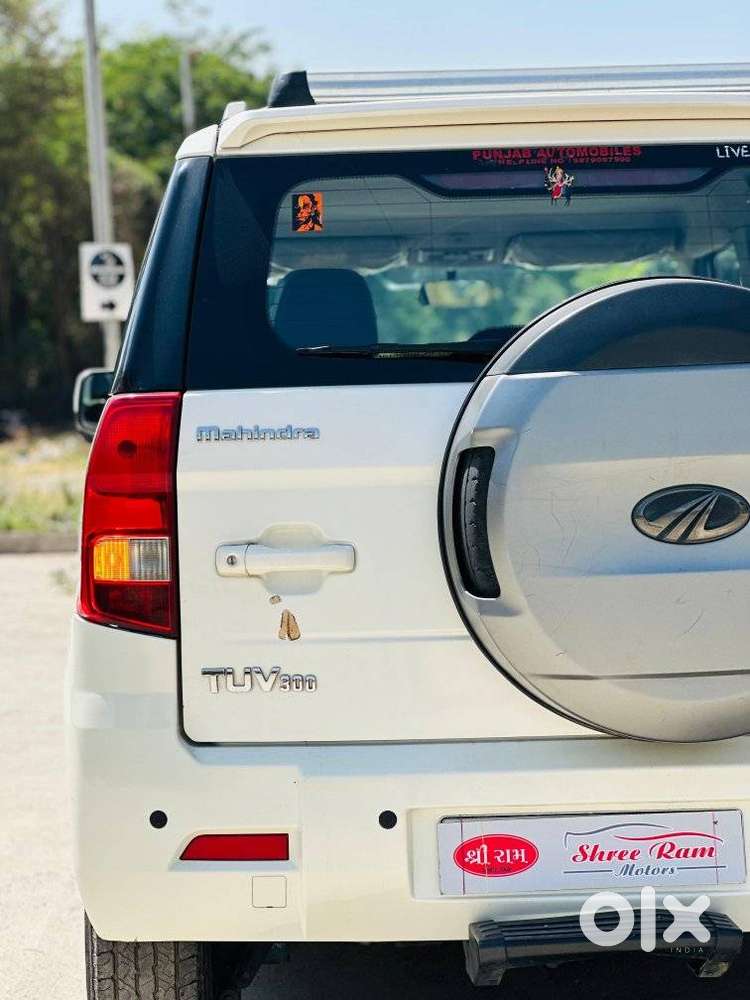 Mahindra Tuv 300 T10, 2018, Diesel