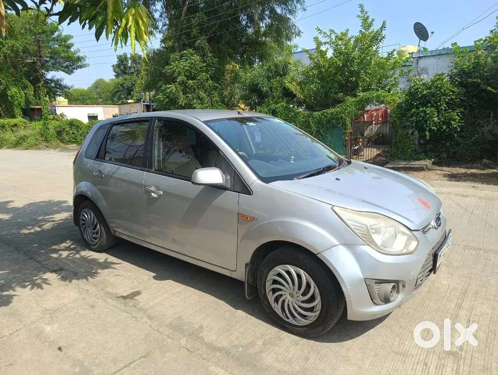 Ford Figo Petrol Manual 2013