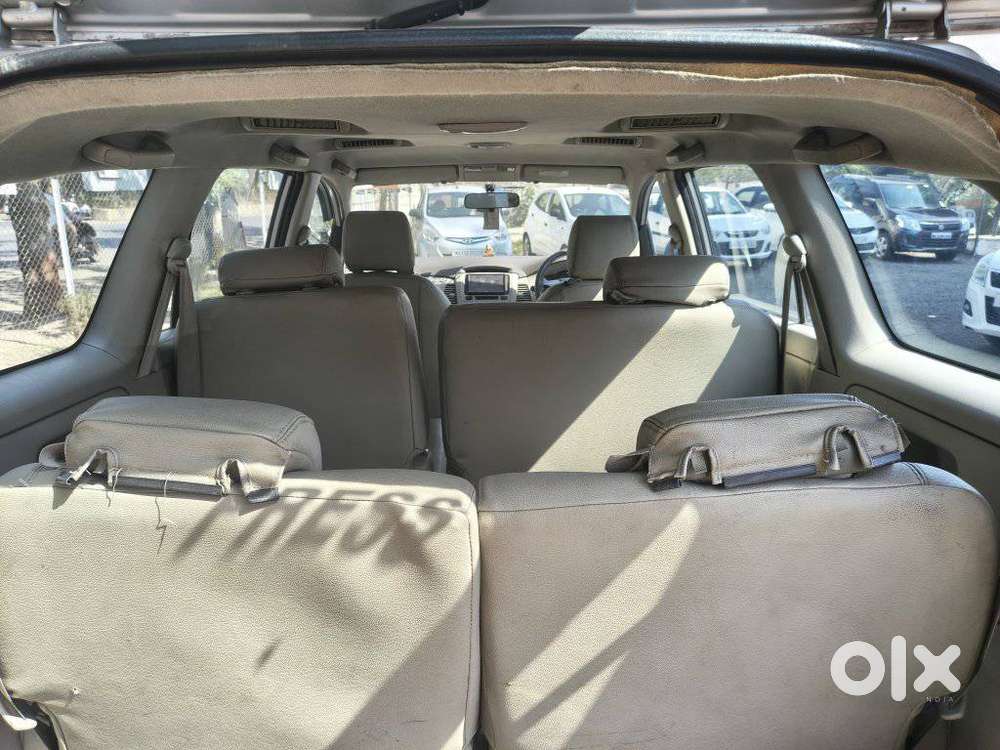 Toyota Innova 2.5 G (diesel) 8 Seater, 2012, Diesel