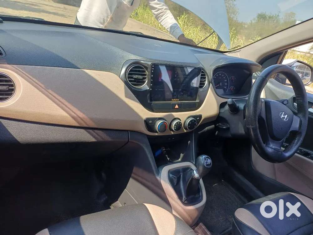 Top Model I10 Sportz Cng