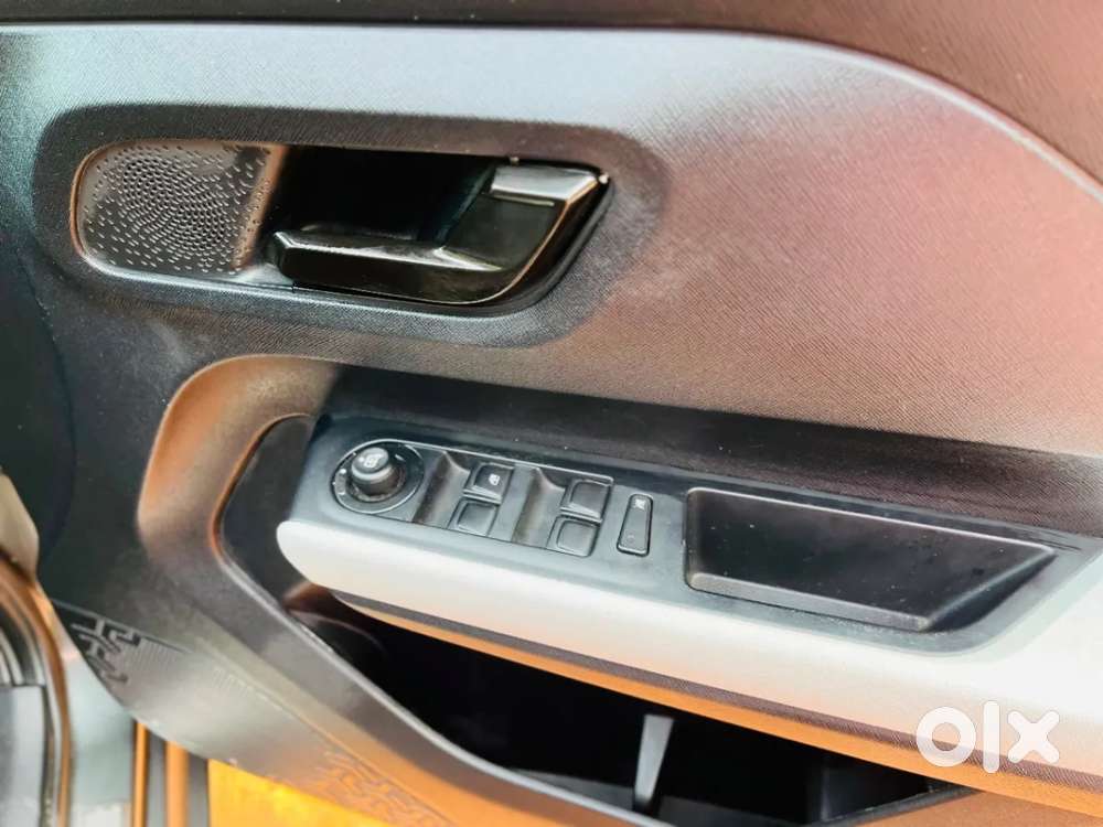 Tata Punch Accomplished Amt, 2022, Petrol