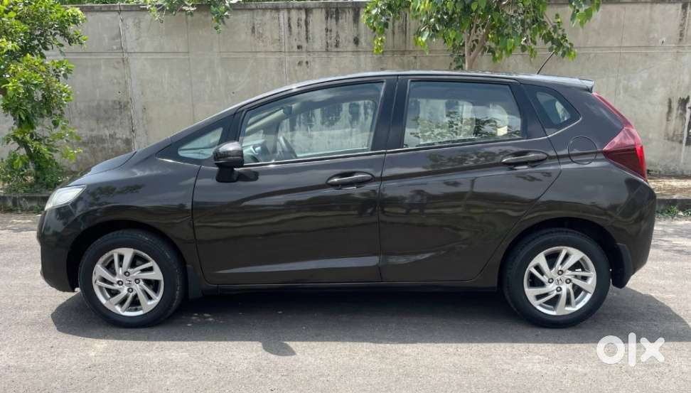 Honda Jazz V Automatic, 2016, Petrol