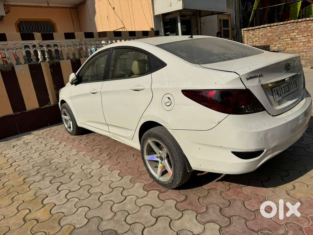 Hyundai Fluidic Verna 2014