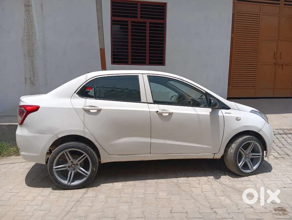 Car Is Okay 17 Inch Alloy With Continental Tyre Petrol + Cng 3031 Pass