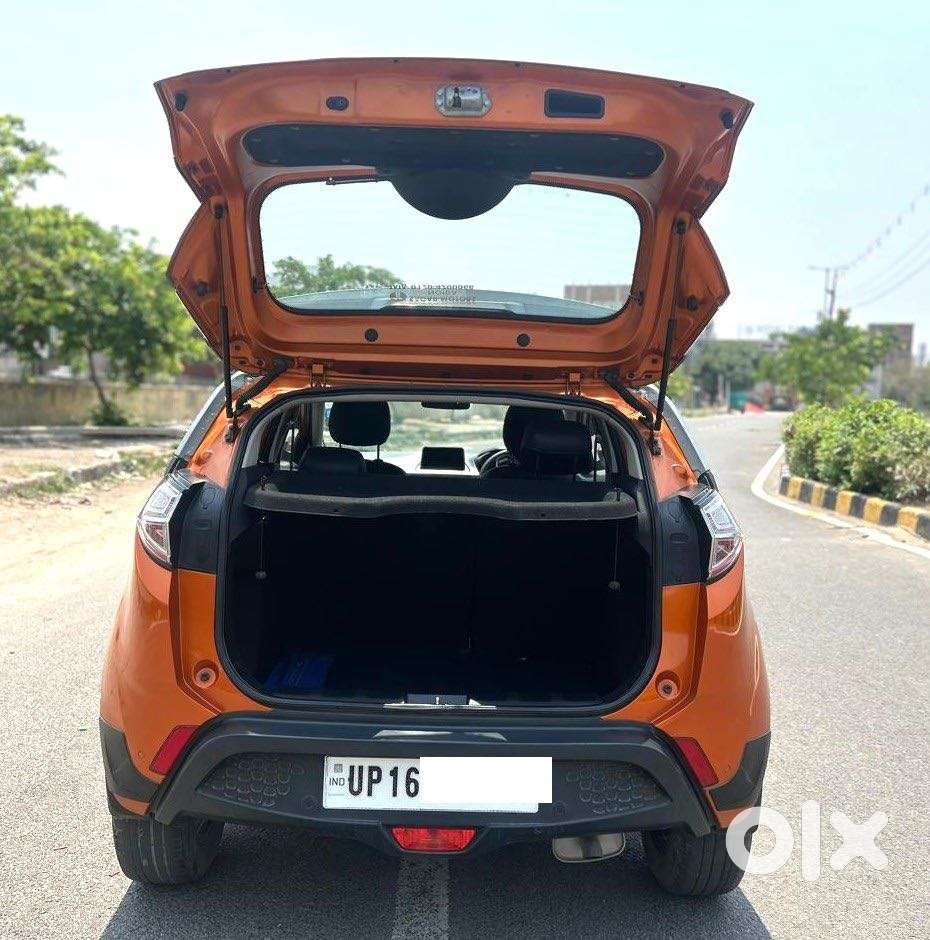 Tata Nexon 1.2 Revotron Xza Plus, 2018, Petrol