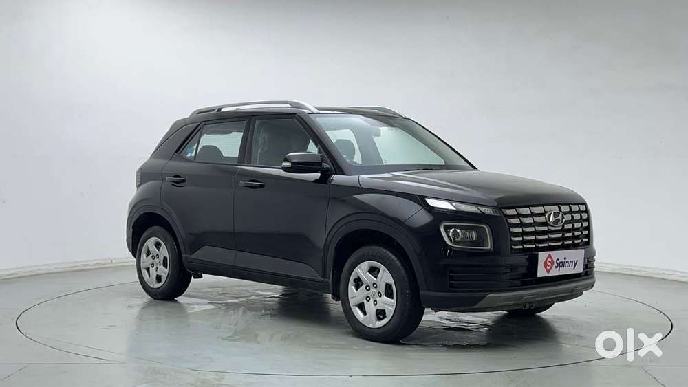 Hyundai Venue 1.2 S (o), 2022, Petrol