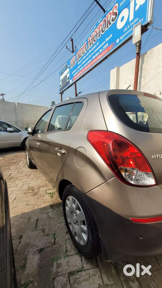 Hyundai I20 Petrol Cvt Magna Executive, 2013, Petrol